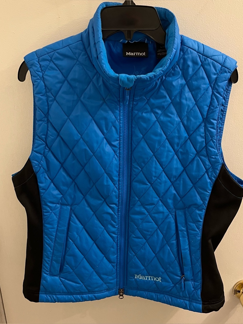 Marmot Women’s Quilted Winter Vest Size Large